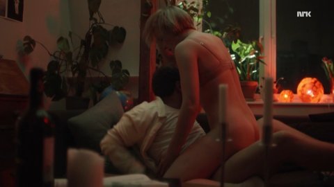 Gina Lindas Theodorsen - Nude Scenes in På fylla s01e02 (2016)