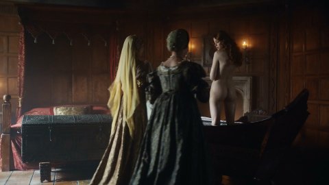 Charlotte Hope - Nude Scenes in The Spanish Princess s01e08 (2019)