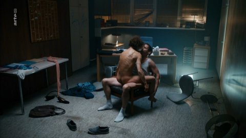 Bibiana Beglau - Nude Scenes in Sieben Stunden (2018)