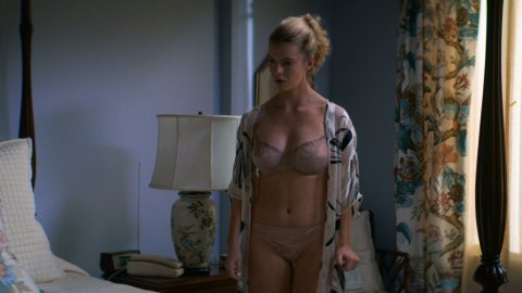 Betty Gilpin - Nude Scenes in GLOW s02e04 (2018)