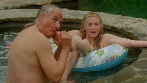 Daryl Hannah - Nude Scenes in Keeping Up with the Steins (2006)