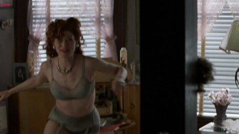 Debra Messing - Nude Scenes in A Walk in the Clouds (1995)