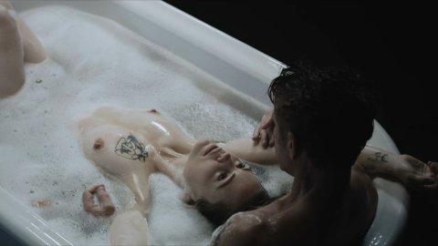 Melissa George - Nude Scenes in The First s01e05 (2018)