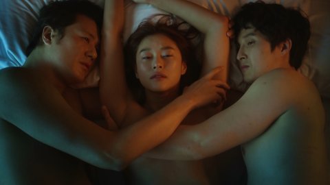 Ye Ji-won (Ji-won Ye) - Nude Scenes in Busted! (2019)