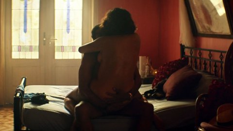 La La Anthony - Nude Scenes in Double Play (2017)