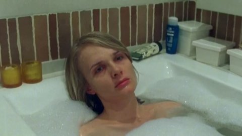 Magdalena Dabrowska - Nude Scenes in Glina s01e02-04 (2004)