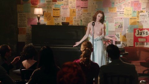 Rachel Brosnahan - Nude Scenes in The Marvelous Mrs. Maisel s01e01 (2017)