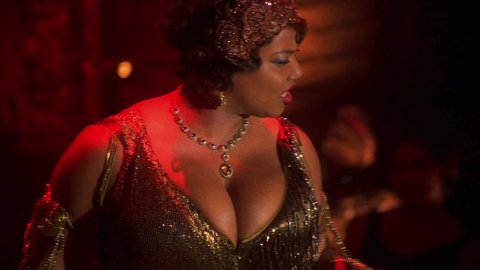 Queen Latifah - Nude Scenes in Chicago (2002)