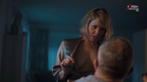 Jaschka Lammert - Nude Scenes in Meiberger: Chasing Minds s01e06 (2018)
