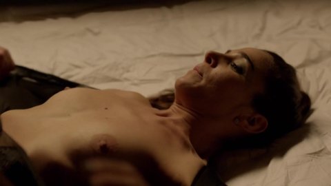 Juana Viale - Nude Scenes in Edha s01e05-06 (2018)