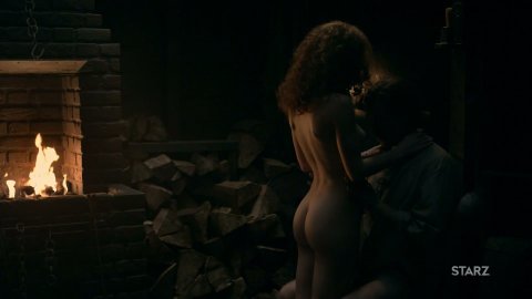 Sophie Skelton - Nude Scenes in Outlander s04e08 (2018)