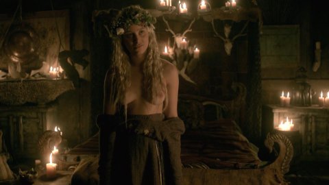 Ida Nielsen, Josefin Asplund - Nude Scenes in Vikings s04e18 (2017)