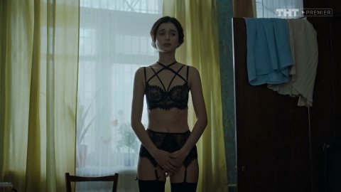 Maria Akhmetzyanova - Nude Scenes in Year of Culture s01e09-18 (2018)