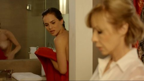 Luz Cipriota, Inez Estevez, Carla Quevedo - Nude Scenes in El Maestro s01e03-04, e10 (2017)